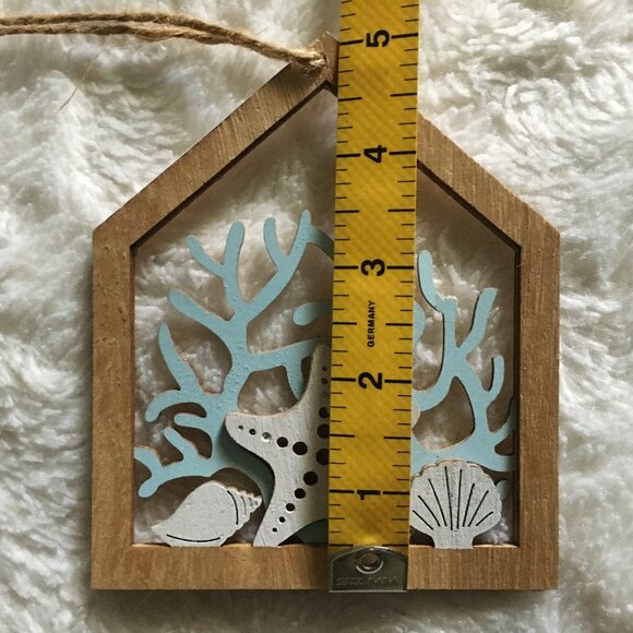 Two Wooden Die Cut Rustic Coastal Décor Wall Hangings - Picture 13 of 15